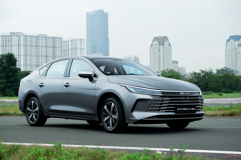 BYD SEAL 5